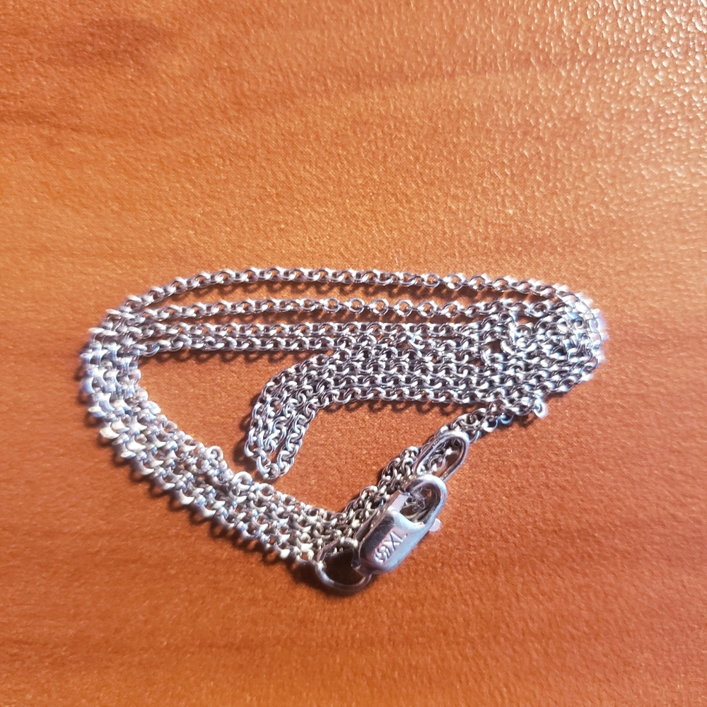14K white gold chain.